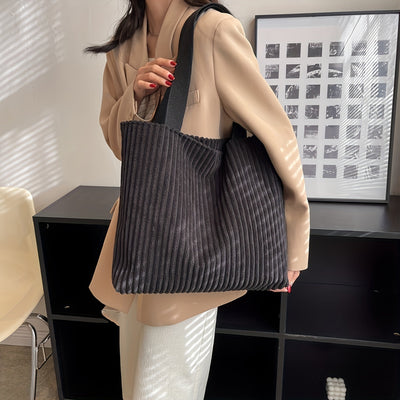 HAILEY - Borsa a Spalla Elegante