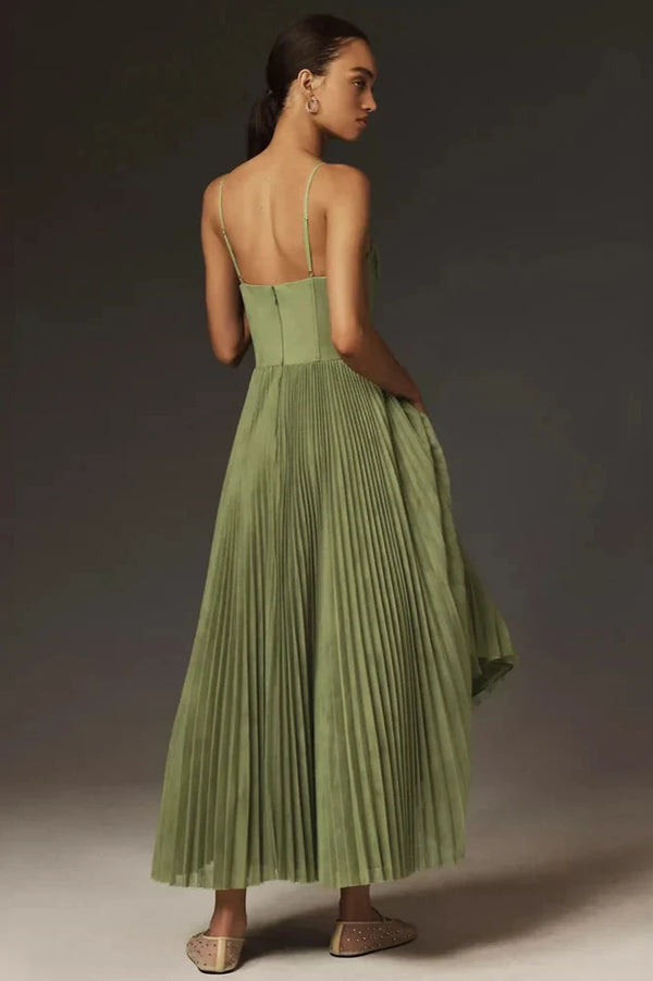 Claire – Abito plissettato in tulle con drappeggio asimmetrico