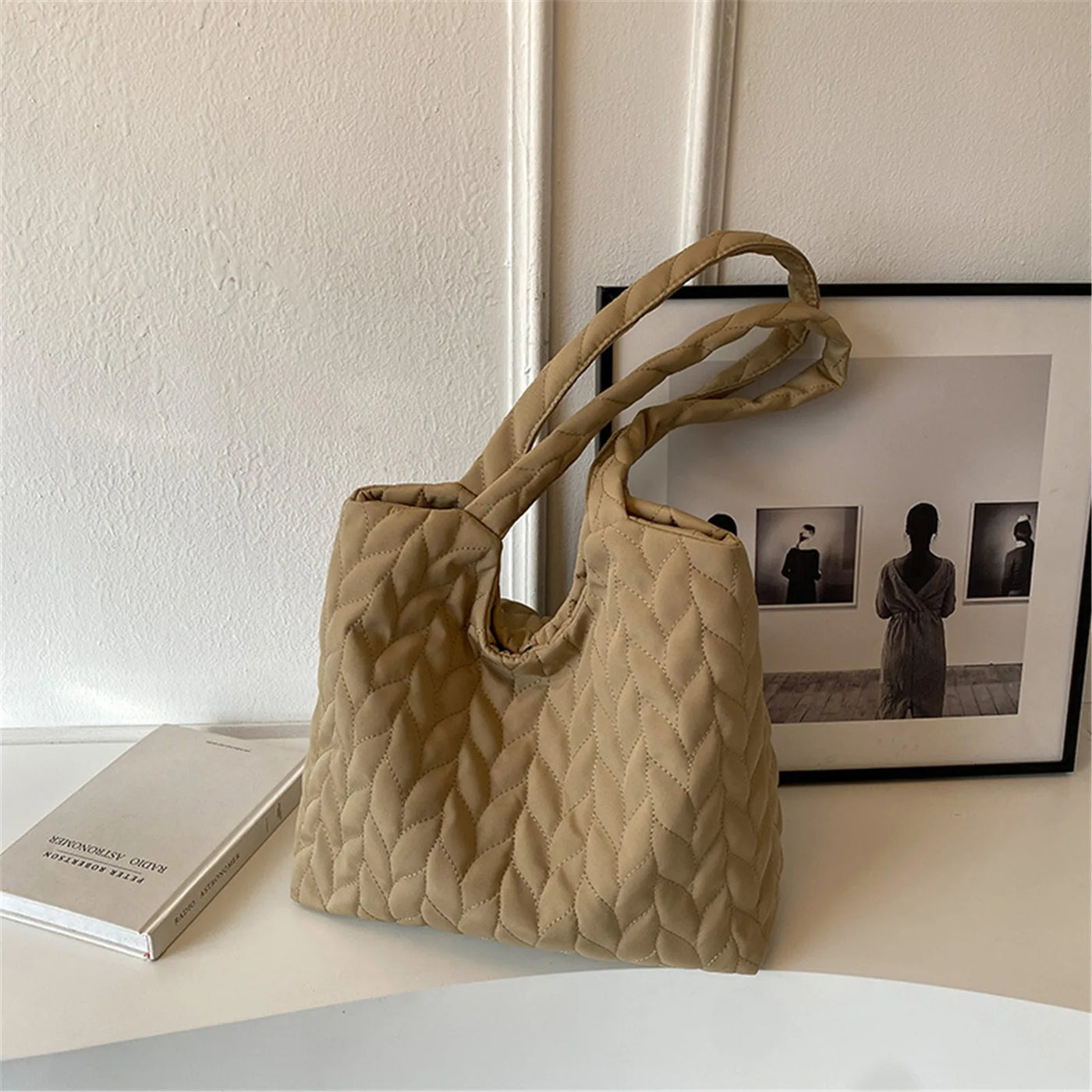 Vera - Tote Bag Moderna
