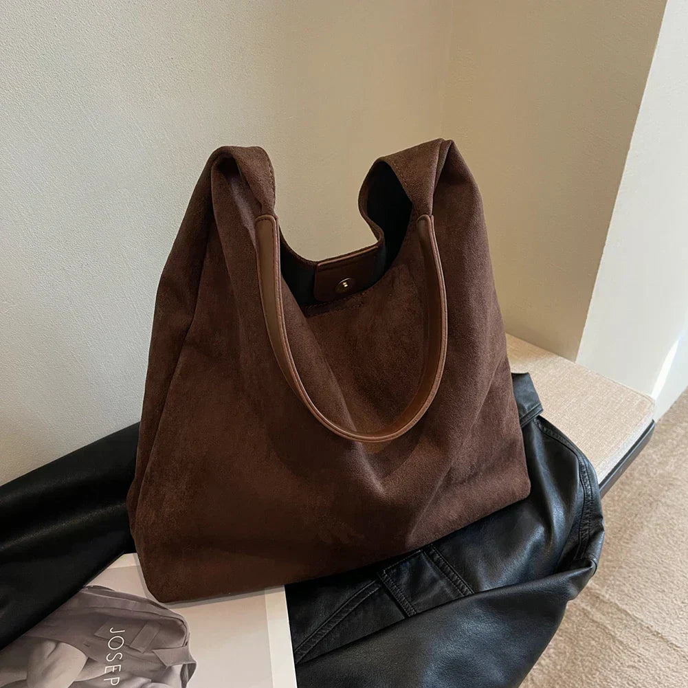 Elara - Tote Bag Morbida ed Elegante